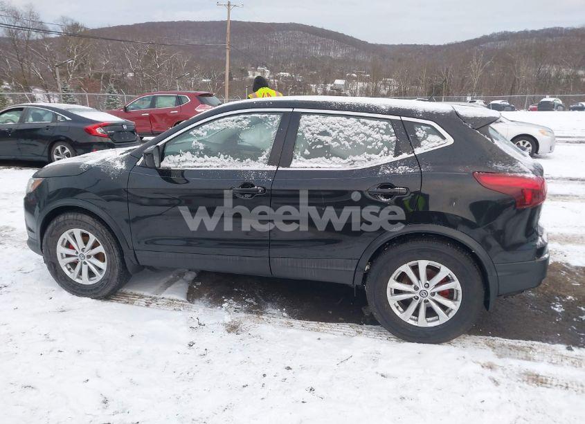 Photo 14 of 2019 Nissan Rogue SPORT S (VIN JN1BJ1CR9KW336626)