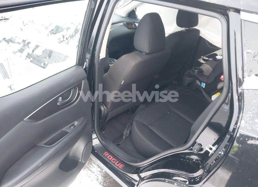 Photo 8 of 2019 Nissan Rogue SPORT S (VIN JN1BJ1CR9KW336626)