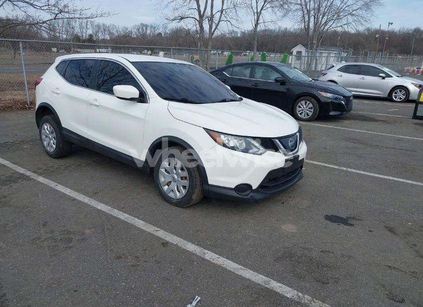 2019 Nissan Rogue SPORT S (VIN JN1BJ1CR9KW338201) main photo