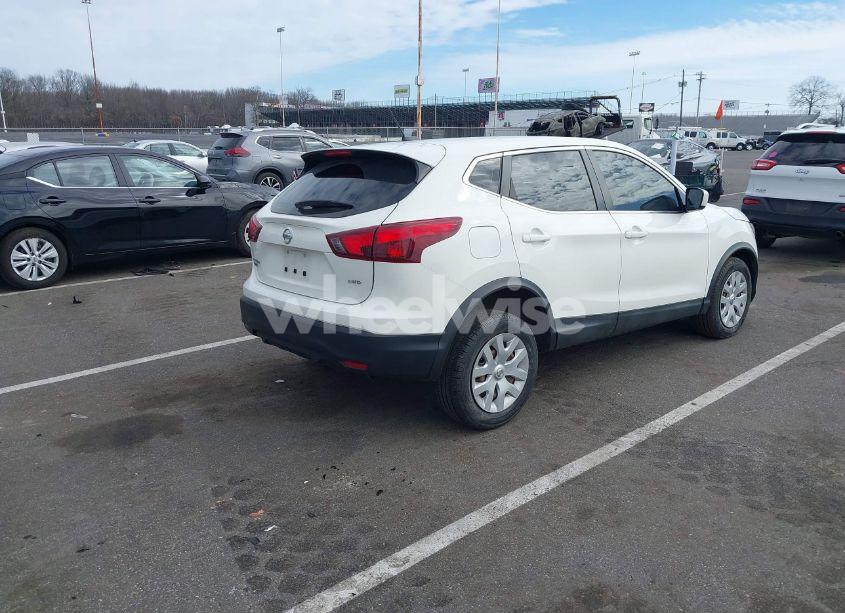 Photo 4 of 2019 Nissan Rogue SPORT S (VIN JN1BJ1CR9KW338201)