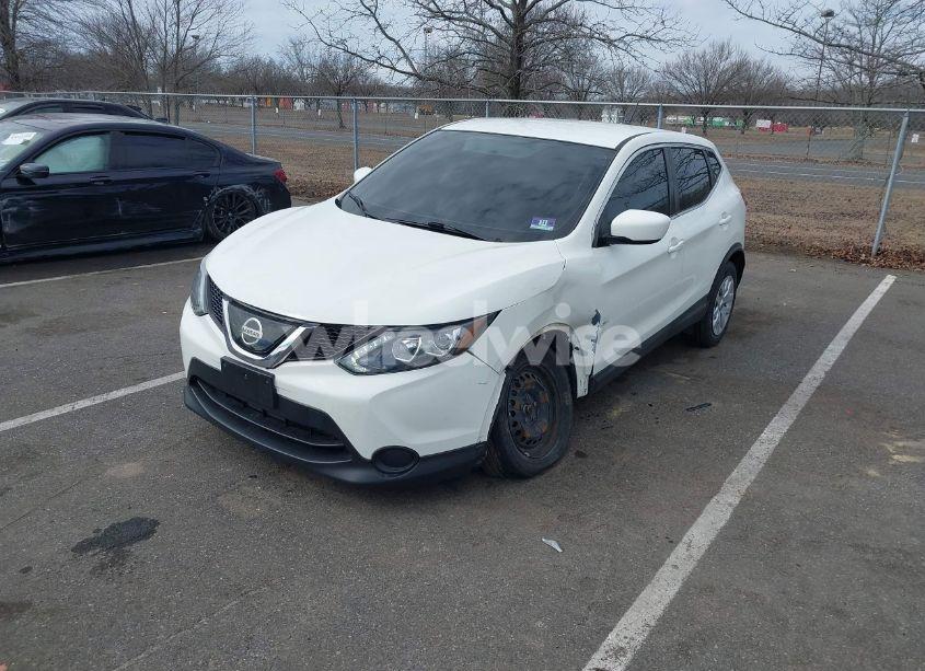 Photo 6 of 2019 Nissan Rogue SPORT S (VIN JN1BJ1CR9KW338201)