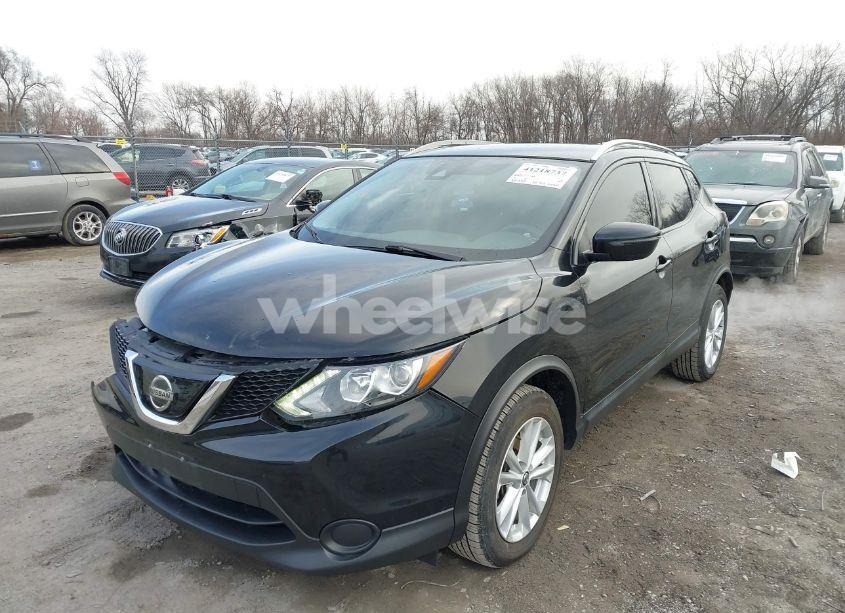 Photo 2 of 2019 Nissan Rogue SPORT S/SV/SL (VIN JN1BJ1CR9KW348694)