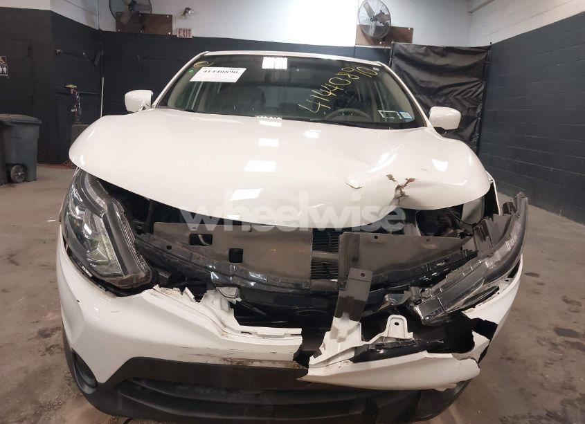 Photo 6 of 2019 Nissan Rogue SPORT S (VIN JN1BJ1CR9KW354141)