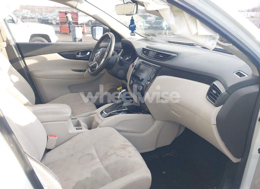 Photo 5 of 2019 Nissan Rogue SPORT SV (VIN JN1BJ1CR9KW621116)