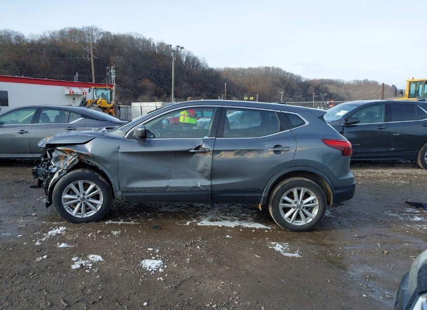 Photo 15 of 2019 Nissan Rogue SPORT S (VIN JN1BJ1CR9KW624551)