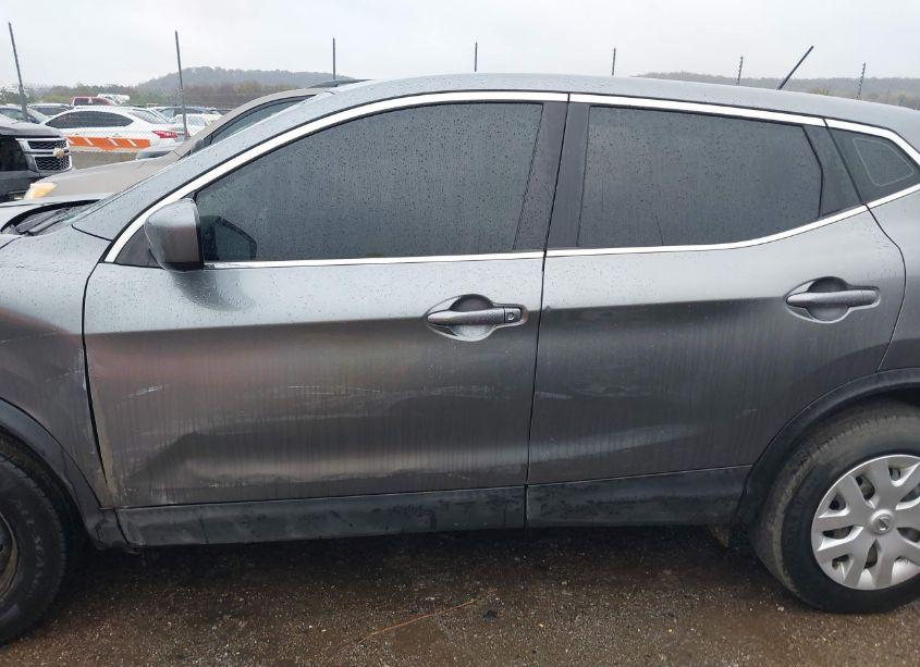 Photo 15 of 2019 Nissan Rogue SPORT S (VIN JN1BJ1CR9KW629619)