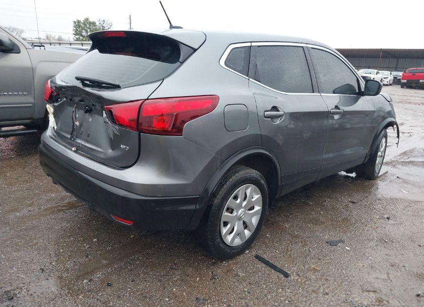 Photo 4 of 2019 Nissan Rogue SPORT S (VIN JN1BJ1CR9KW629619)