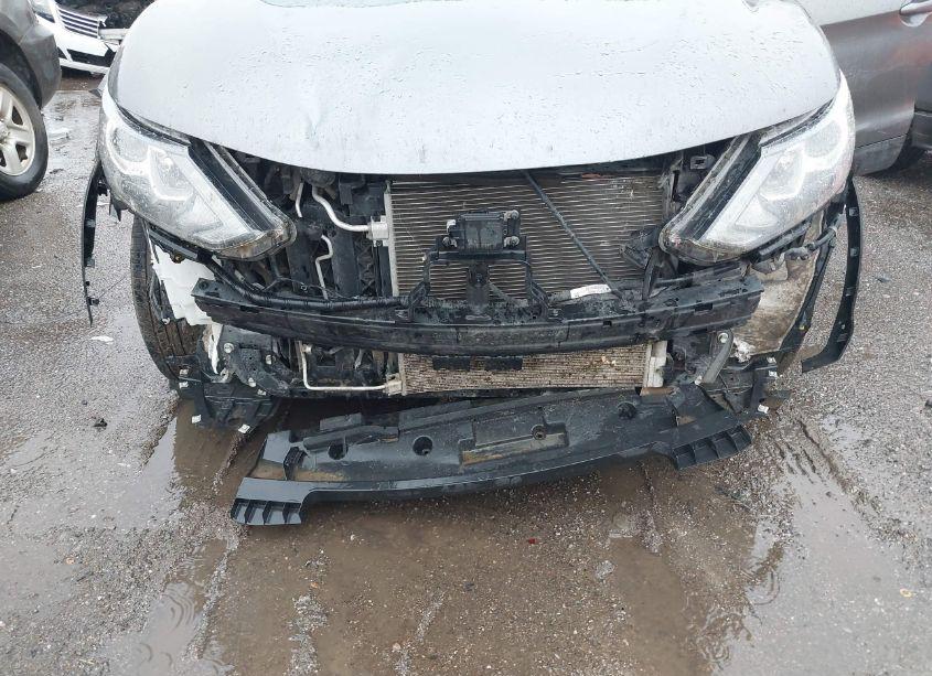 Photo 6 of 2019 Nissan Rogue SPORT S (VIN JN1BJ1CR9KW629619)