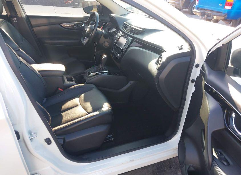 Photo 5 of 2017 Nissan Rogue SPORT SL (VIN JN1BJ1CRXHW109440)