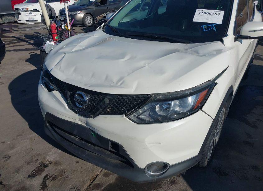 Photo 6 of 2017 Nissan Rogue SPORT SL (VIN JN1BJ1CRXHW109440)