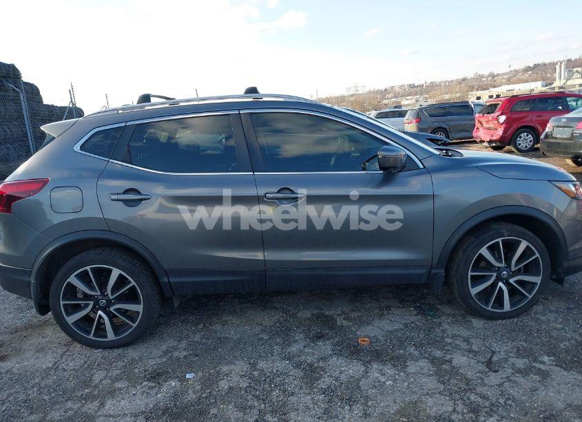 Photo 13 of 2017 Nissan Rogue SPORT SL (VIN JN1BJ1CRXHW114590)