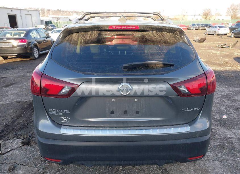 Photo 16 of 2017 Nissan Rogue SPORT SL (VIN JN1BJ1CRXHW114590)