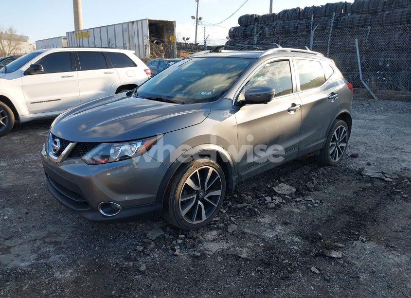 Photo 2 of 2017 Nissan Rogue SPORT SL (VIN JN1BJ1CRXHW114590)