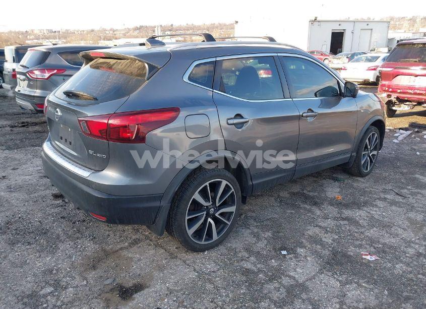 Photo 4 of 2017 Nissan Rogue SPORT SL (VIN JN1BJ1CRXHW114590)