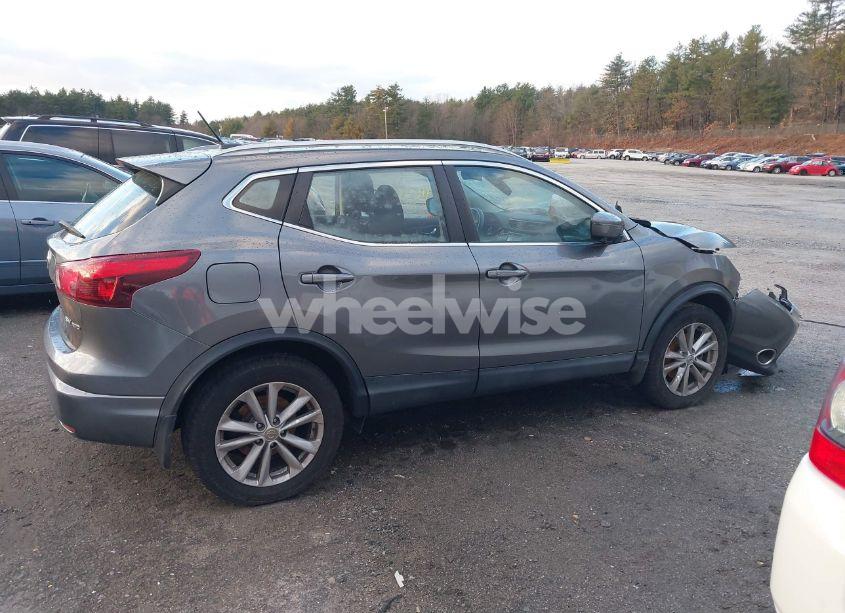 Photo 14 of 2017 Nissan Rogue SPORT SV (VIN JN1BJ1CRXHW114976)