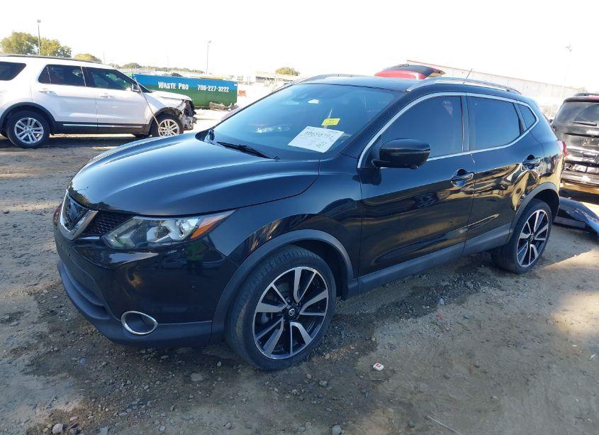 Photo 2 of 2017 Nissan Rogue SPORT SL (VIN JN1BJ1CRXHW118638)