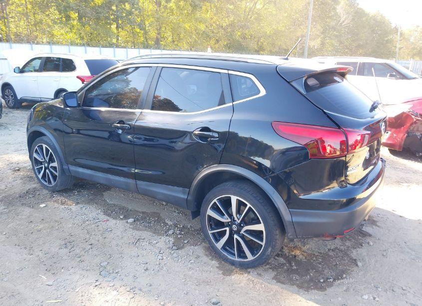 Photo 3 of 2017 Nissan Rogue SPORT SL (VIN JN1BJ1CRXHW118638)