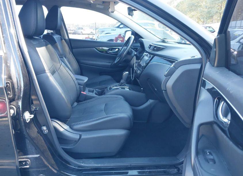 Photo 5 of 2017 Nissan Rogue SPORT SL (VIN JN1BJ1CRXHW118638)