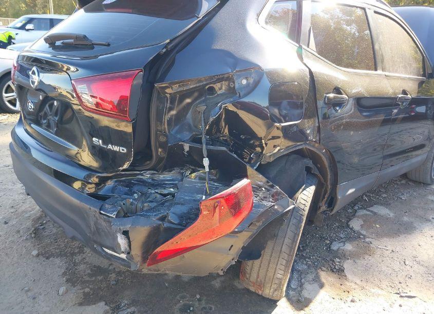 Photo 6 of 2017 Nissan Rogue SPORT SL (VIN JN1BJ1CRXHW118638)