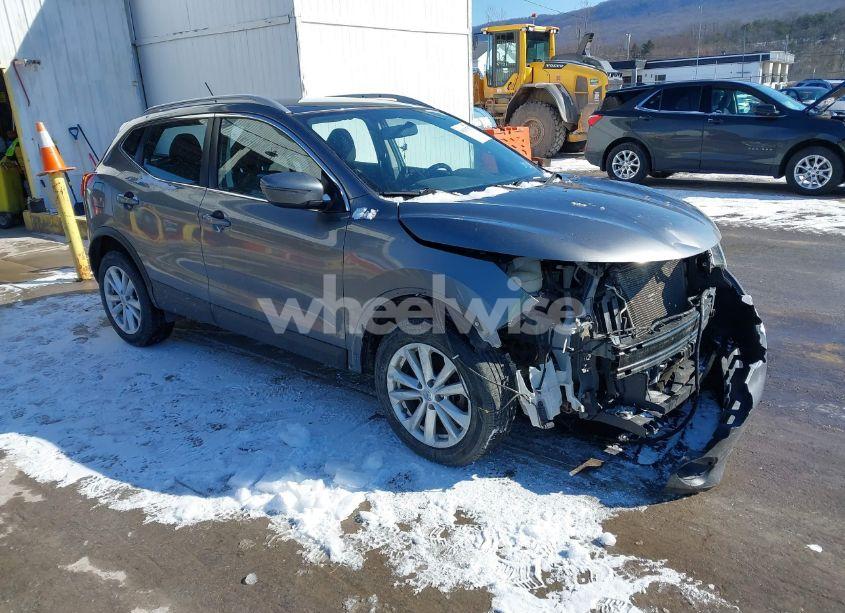 2017 Nissan Rogue SPORT SV (VIN JN1BJ1CRXHW120373) main photo