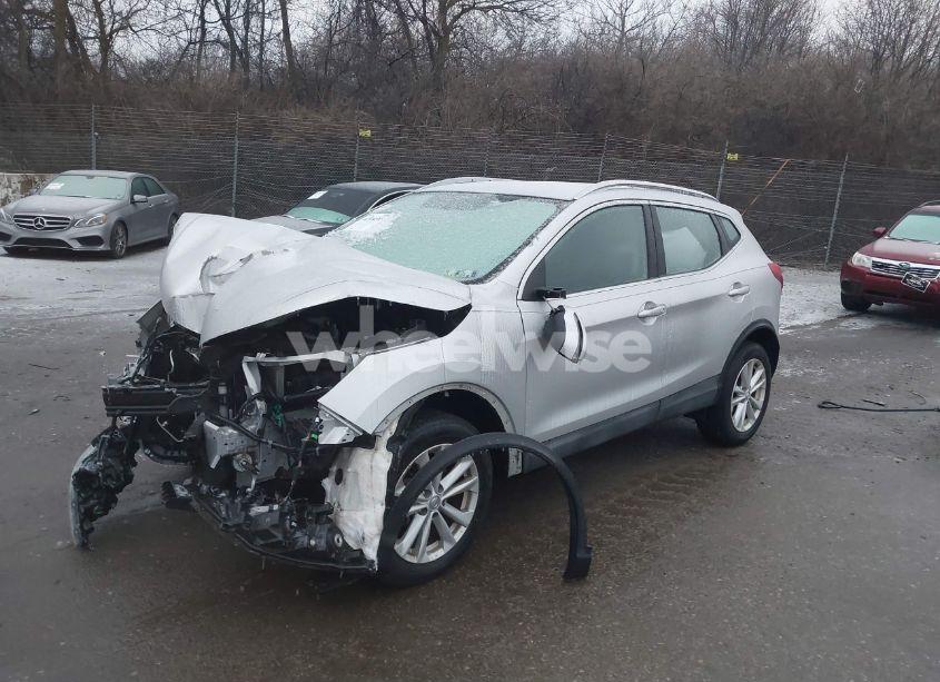 Photo 2 of 2017 Nissan Rogue SPORT SV (VIN JN1BJ1CRXHW131728)