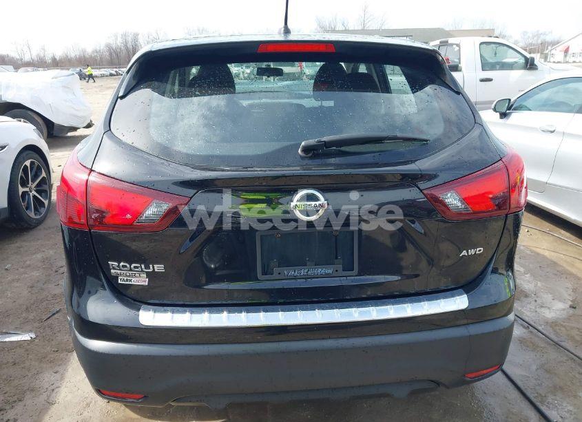 Photo 17 of 2017 Nissan Rogue SPORT S (VIN JN1BJ1CRXHW140204)