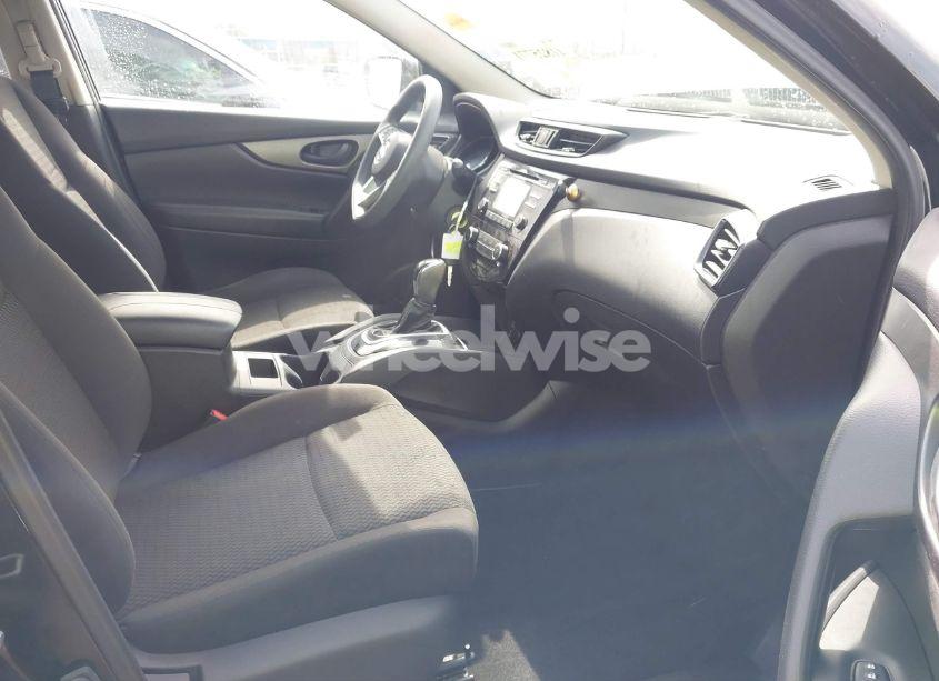 Photo 5 of 2017 Nissan Rogue SPORT S (VIN JN1BJ1CRXHW140204)