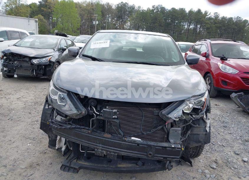 Photo 12 of 2018 Nissan Rogue SPORT S (VIN JN1BJ1CRXJW251938)