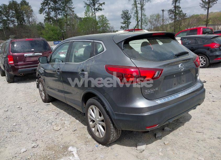 Photo 14 of 2018 Nissan Rogue SPORT S (VIN JN1BJ1CRXJW251938)