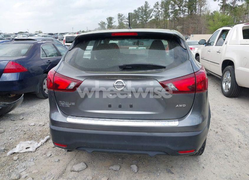 Photo 16 of 2018 Nissan Rogue SPORT S (VIN JN1BJ1CRXJW251938)