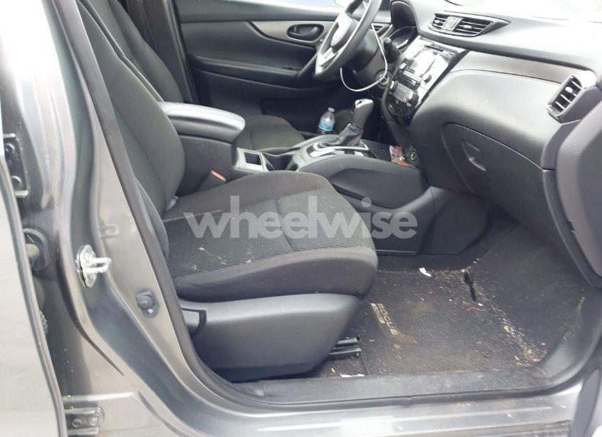 Photo 5 of 2018 Nissan Rogue SPORT S (VIN JN1BJ1CRXJW251938)