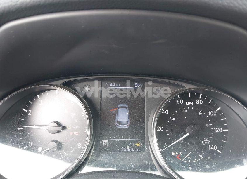 Photo 7 of 2018 Nissan Rogue SPORT S (VIN JN1BJ1CRXJW251938)