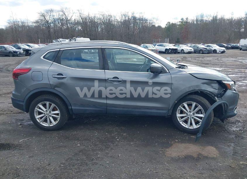 Photo 13 of 2018 Nissan Rogue SPORT SV (VIN JN1BJ1CRXJW252006)