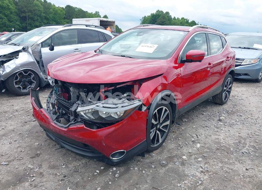 Photo 2 of 2018 Nissan Rogue SPORT SL (VIN JN1BJ1CRXJW266407)