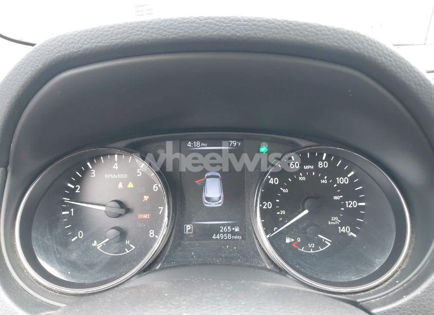 Photo 7 of 2018 Nissan Rogue SPORT SL (VIN JN1BJ1CRXJW266407)