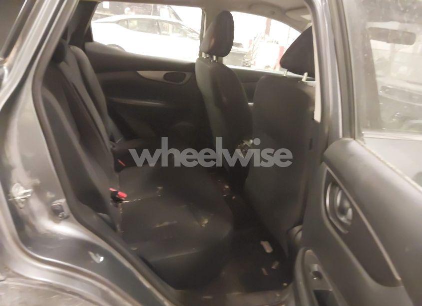 Photo 8 of 2018 Nissan Rogue SPORT S (VIN JN1BJ1CRXJW285474)