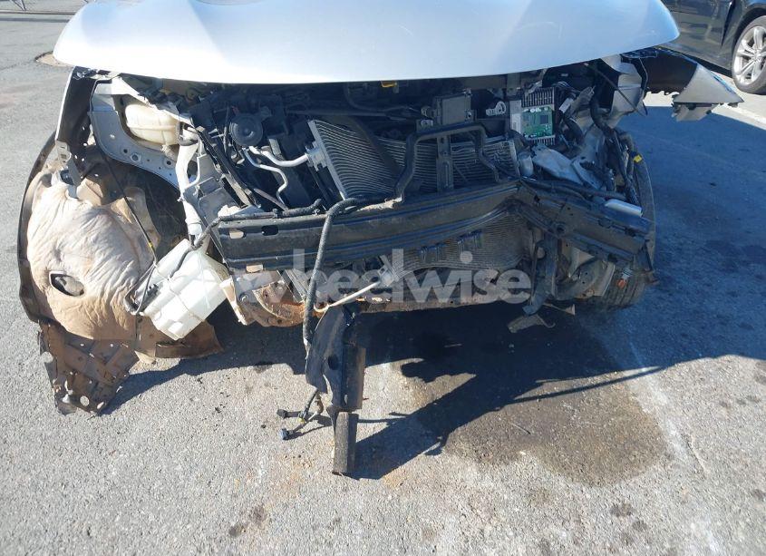 Photo 6 of 2018 Nissan Rogue SPORT S (VIN JN1BJ1CRXJW600807)