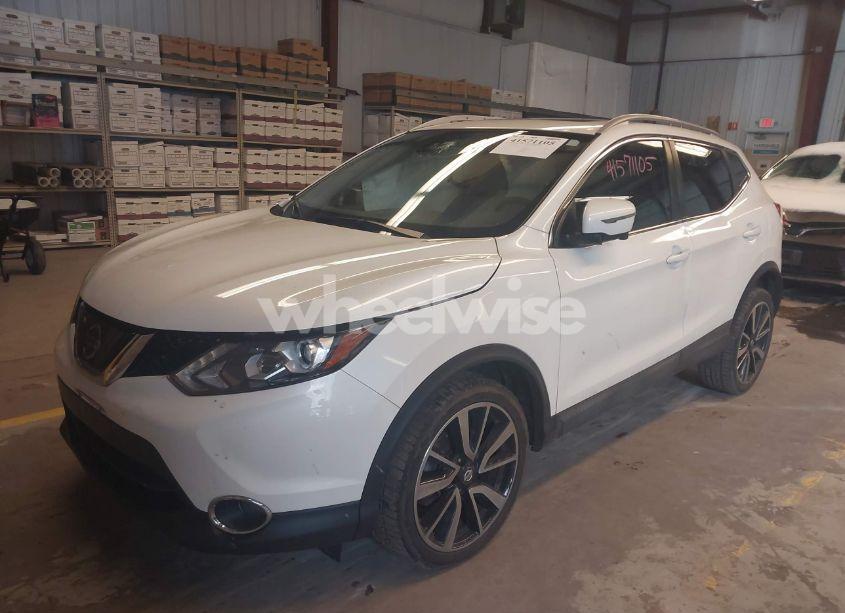 Photo 2 of 2019 Nissan Rogue SPORT SL (VIN JN1BJ1CRXKW321536)