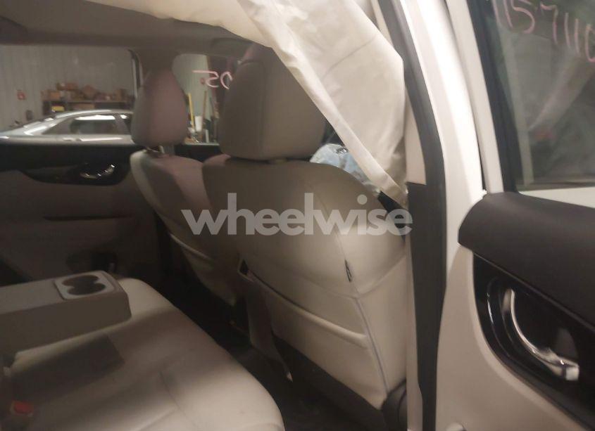 Photo 8 of 2019 Nissan Rogue SPORT SL (VIN JN1BJ1CRXKW321536)