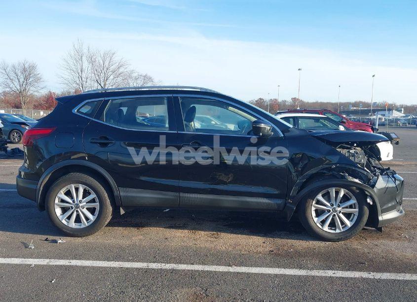 Photo 13 of 2019 Nissan Rogue SPORT SV (VIN JN1BJ1CRXKW623103)