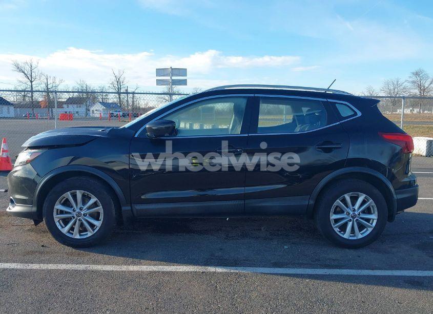 Photo 14 of 2019 Nissan Rogue SPORT SV (VIN JN1BJ1CRXKW623103)