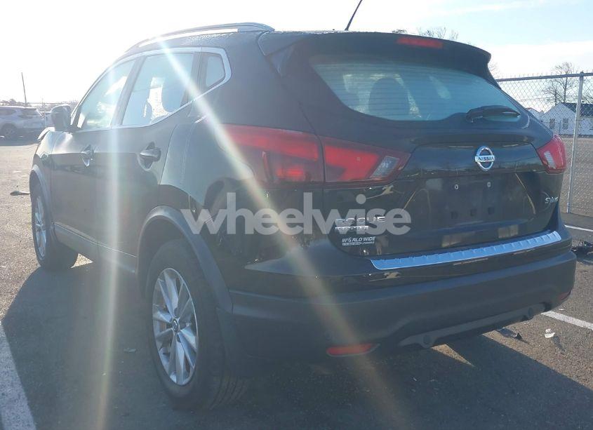 Photo 3 of 2019 Nissan Rogue SPORT SV (VIN JN1BJ1CRXKW623103)