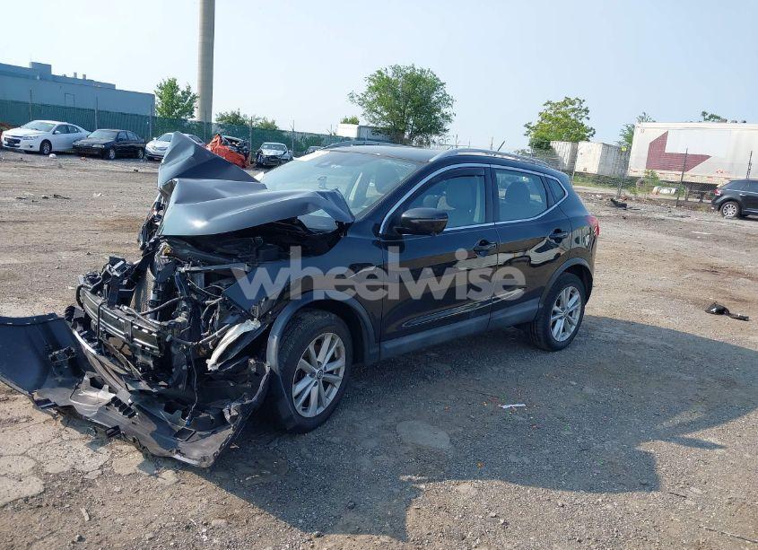Photo 2 of 2019 Nissan Rogue SPORT SV (VIN JN1BJ1CRXKW626325)