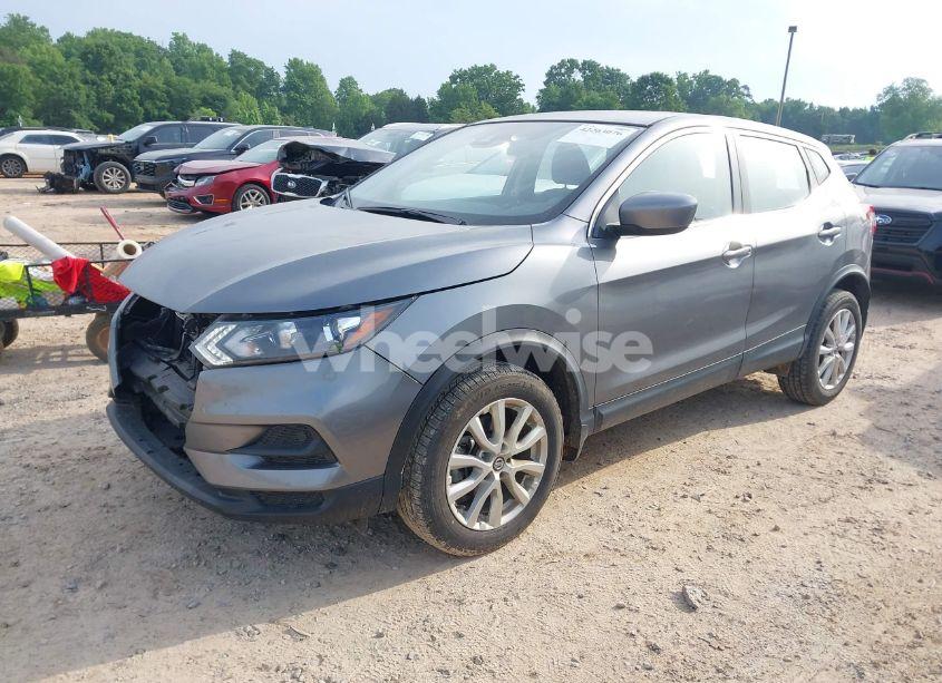 Photo 2 of 2020 Nissan Rogue SPORT S FWD XTRONIC CVT (VIN JN1BJ1CV0LW552198)