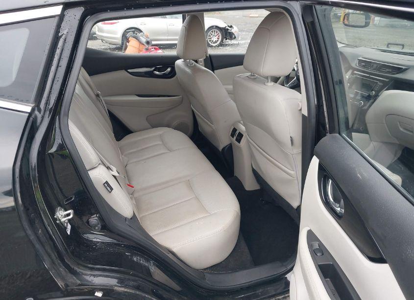 Photo 8 of 2021 Nissan Rogue SPORT SL FWD XTRONIC CVT (VIN JN1BJ1CV0MW561307)