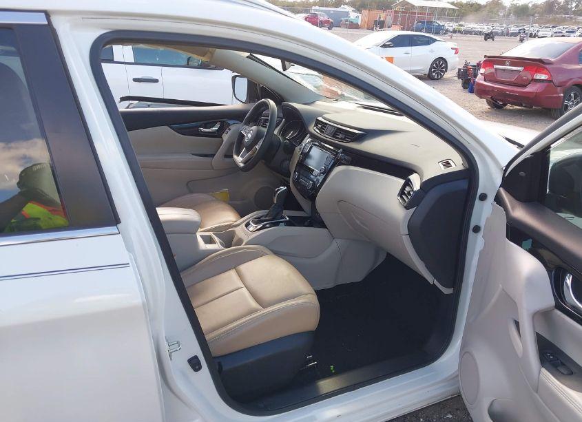 Photo 5 of 2020 Nissan Rogue SPORT SV FWD XTRONIC CVT (VIN JN1BJ1CV1LW549763)