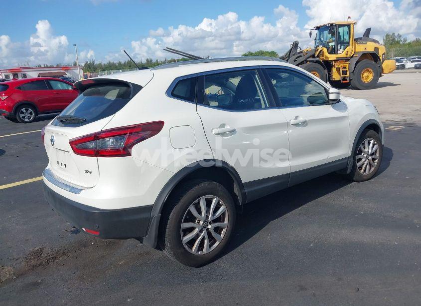 Photo 4 of 2020 Nissan Rogue SPORT SV FWD XTRONIC CVT (VIN JN1BJ1CV1LW551979)