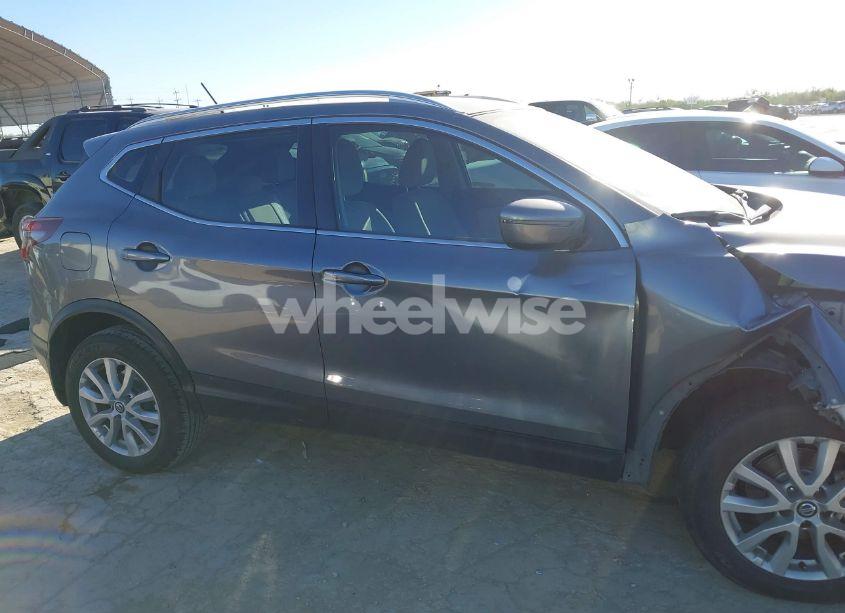 Photo 13 of 2020 Nissan Rogue SPORT SV FWD XTRONIC CVT (VIN JN1BJ1CV2LW549285)