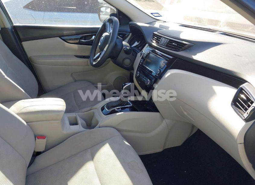 Photo 5 of 2020 Nissan Rogue SPORT SV FWD XTRONIC CVT (VIN JN1BJ1CV2LW549285)