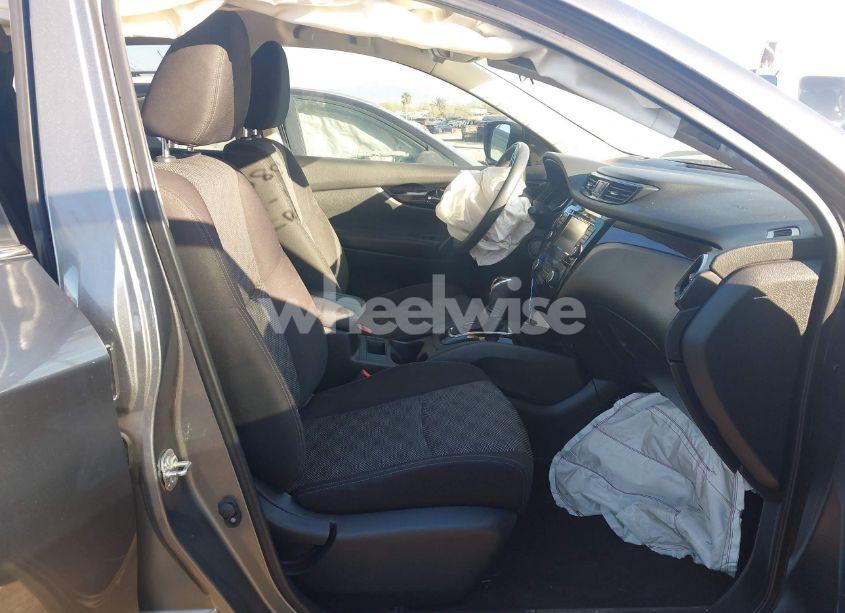 Photo 5 of 2020 Nissan Rogue SPORT SV FWD XTRONIC CVT (VIN JN1BJ1CV2LW549898)